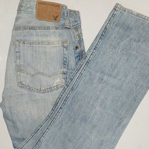 American Eagle Men's stylish jeans with 30" waist